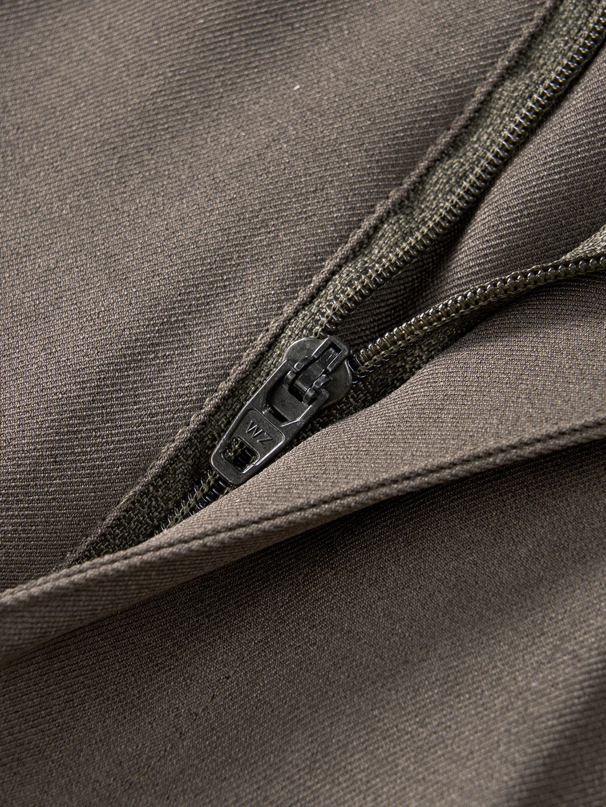PANTALONES CORTE REGULAR