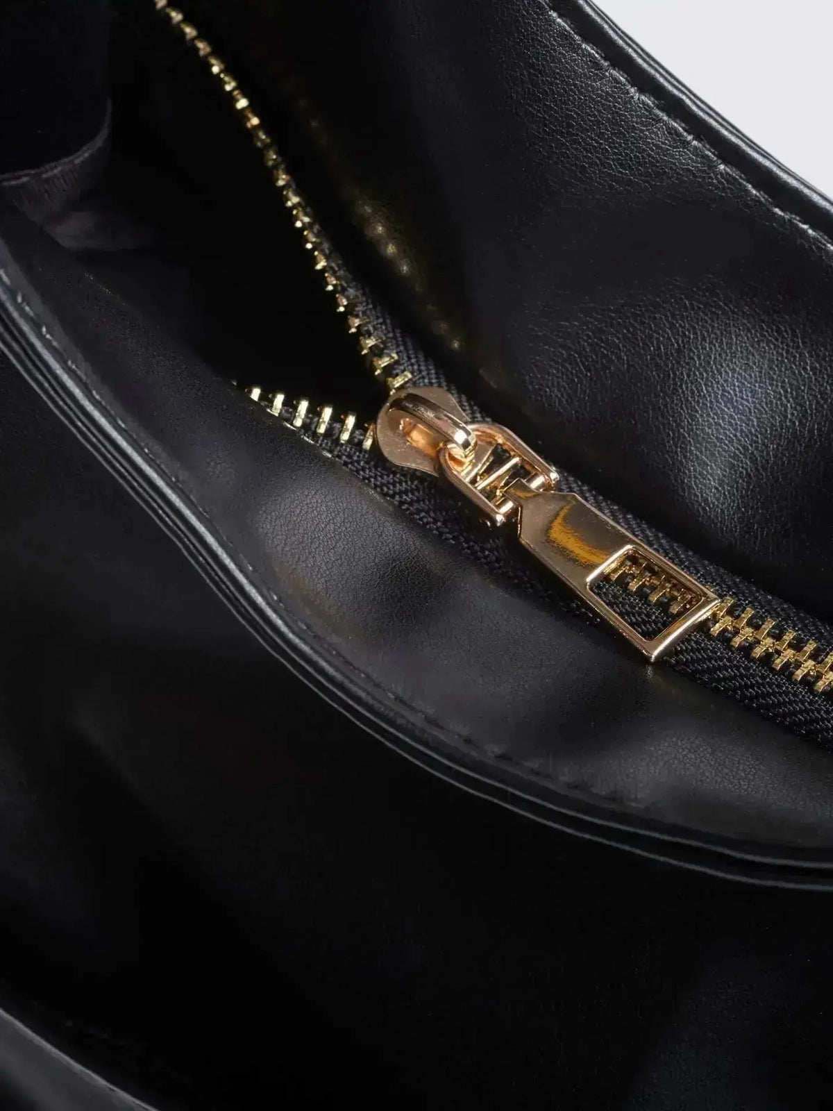 BOLSO NOIR ESSENCE