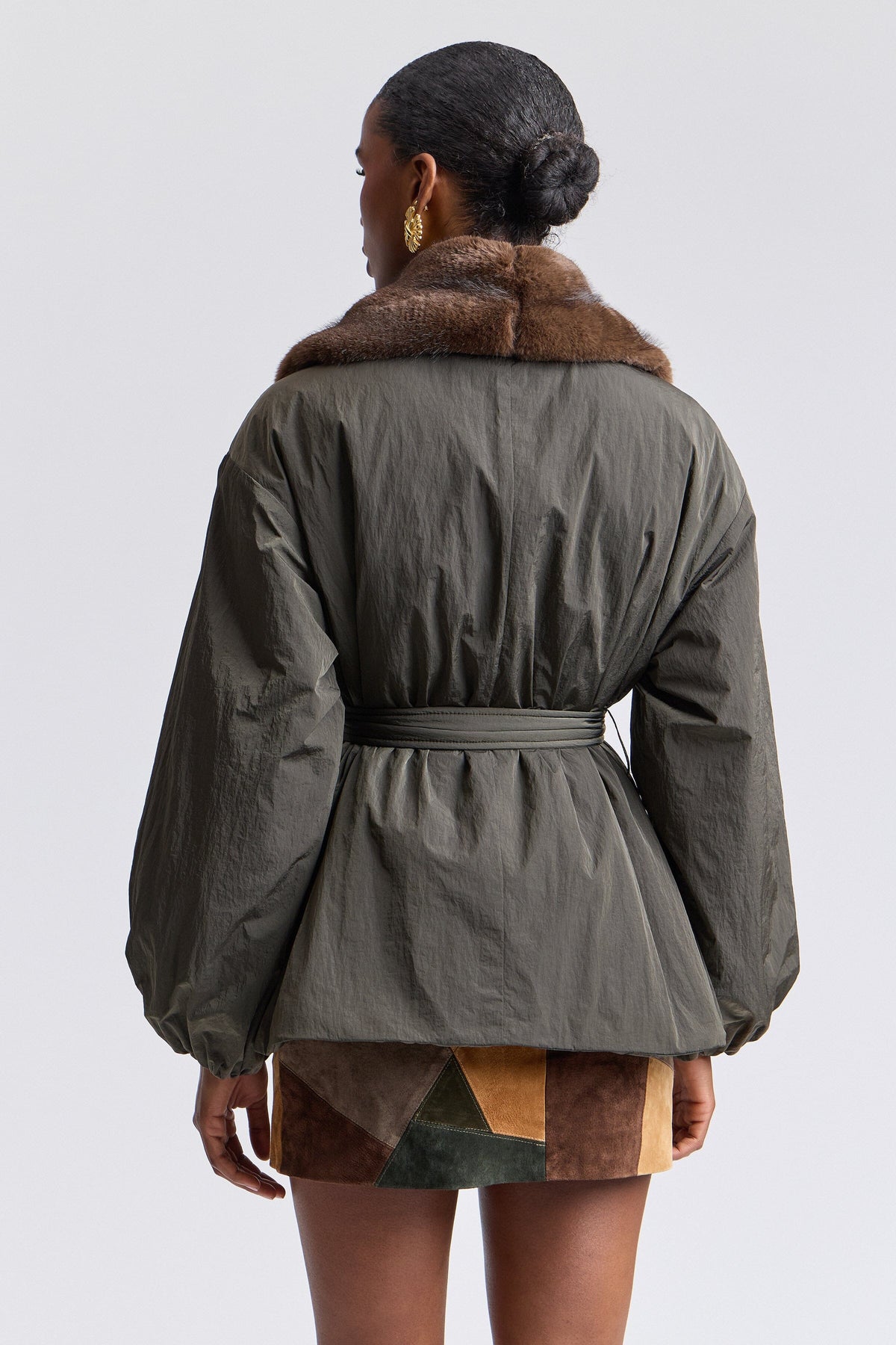 PARKA DE NYLON CON PIEL SINTÉTICA